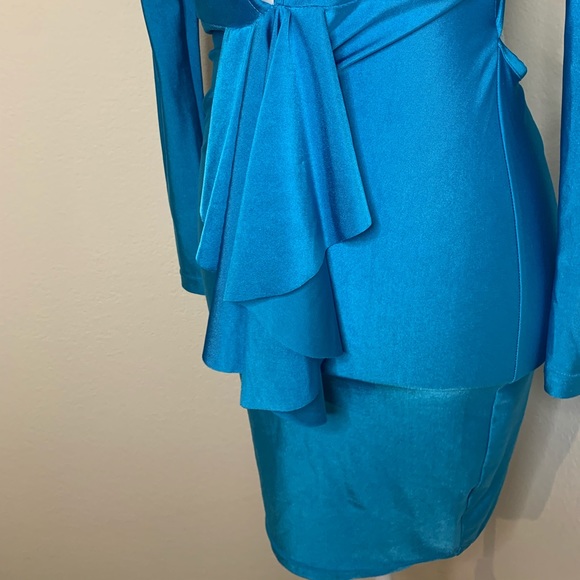 Blue deep plunge dress with open back - Picture 3 of 8
